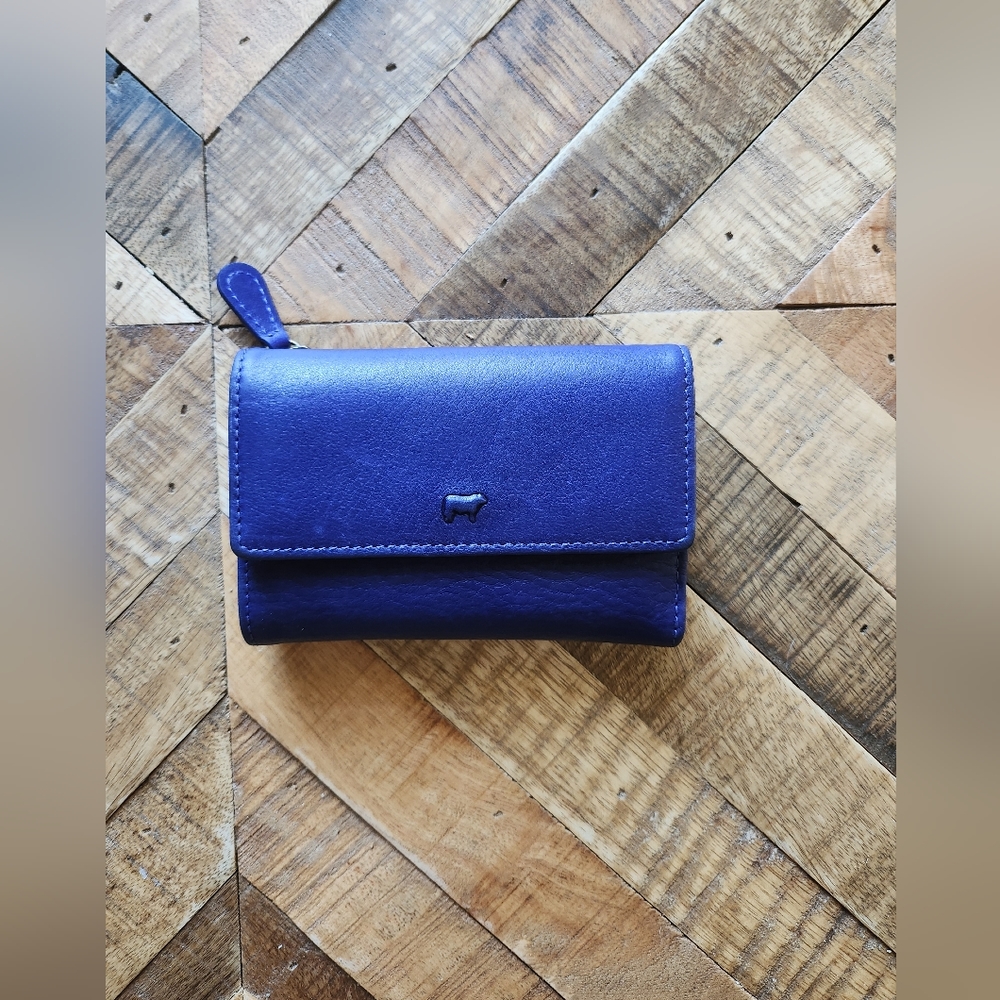 Will Leather Goods (WLG) Tri-fold Leather Zip Wallet in "Purple"